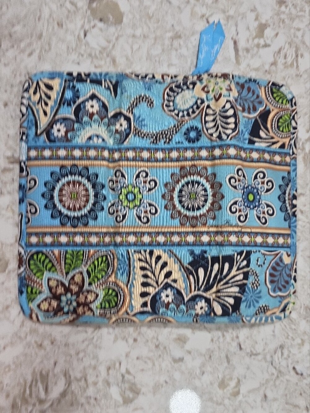 Vera Bradley Turquoise Floral Quilted Phone Wallet with Lanyard - Picture 4 of 6
